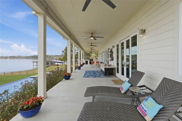 318 Little Dove, Livingston, TX 77351