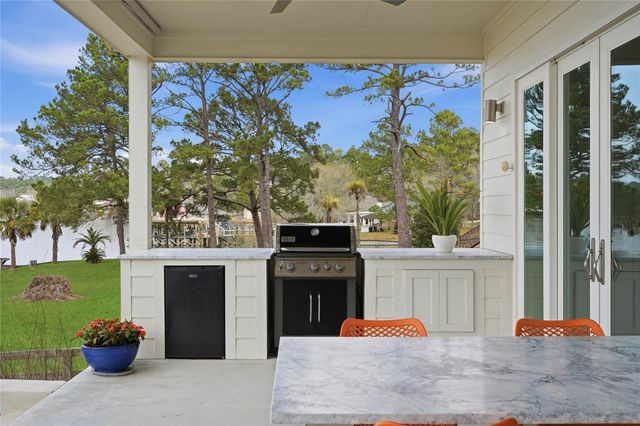 318 Little Dove, Livingston, TX 77351