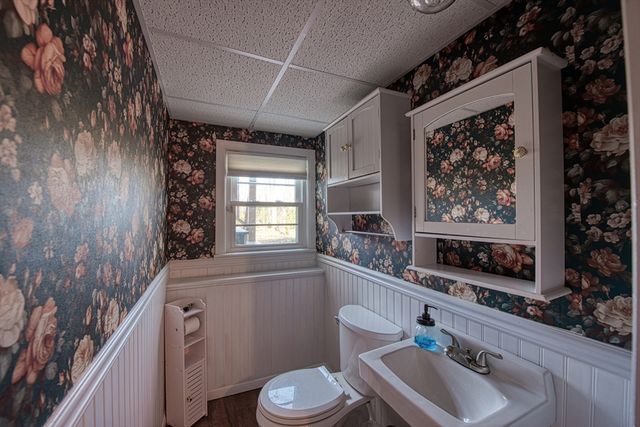 102 Alandale Ave, Brockton, MA 02301