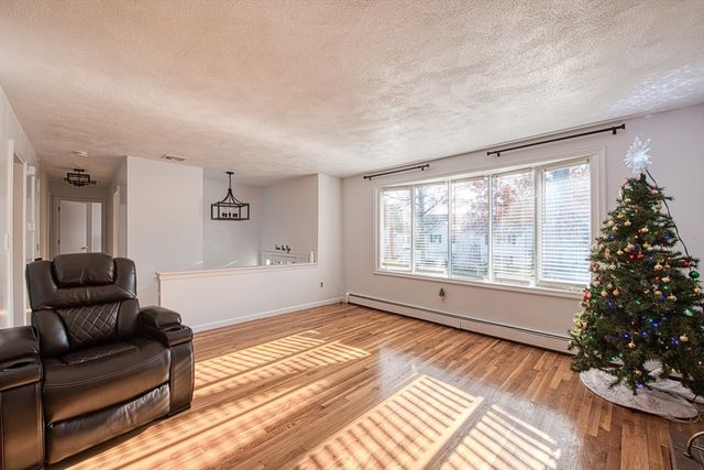 102 Alandale Ave, Brockton, MA 02301