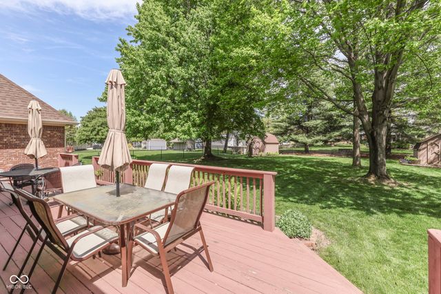 275 Adrienne Drive, Greenwood, IN 46142