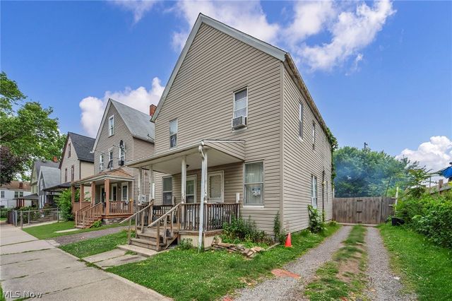 7814 Lawn Avenue, Cleveland, OH 44102
