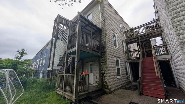 35 Lake Street, Norwich, CT 06360