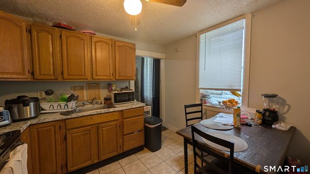 35 Lake Street, Norwich, CT 06360