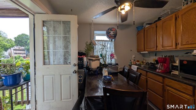 35 Lake Street, Norwich, CT 06360