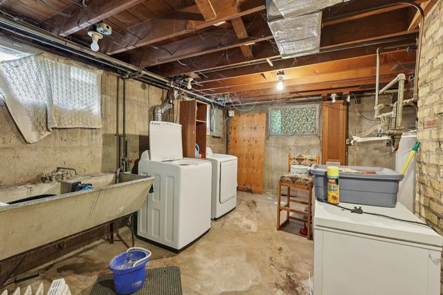 136 Hubbard Court, Wauconda, IL 60084