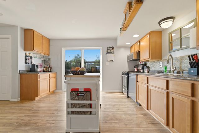 427 Nantucket Road, Valparaiso, IN 46385