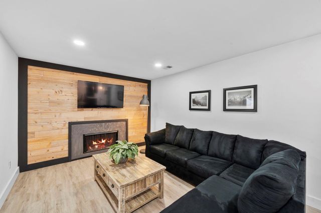 11302 Willow Field Drive, Cypress, TX 77429