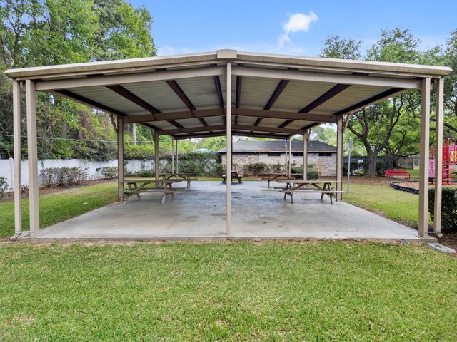 11302 Willow Field Drive, Cypress, TX 77429