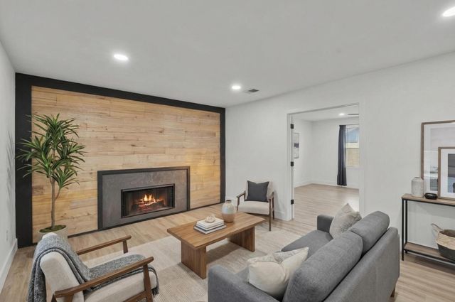 11302 Willow Field Drive, Cypress, TX 77429