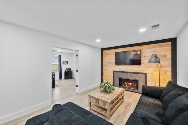 11302 Willow Field Drive, Cypress, TX 77429