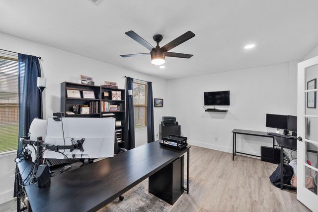 11302 Willow Field Drive, Cypress, TX 77429