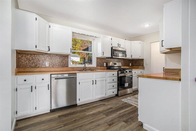 3411 W Shore Drive, Battle Creek, MI 49017