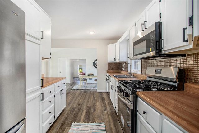 3411 W Shore Drive, Battle Creek, MI 49017