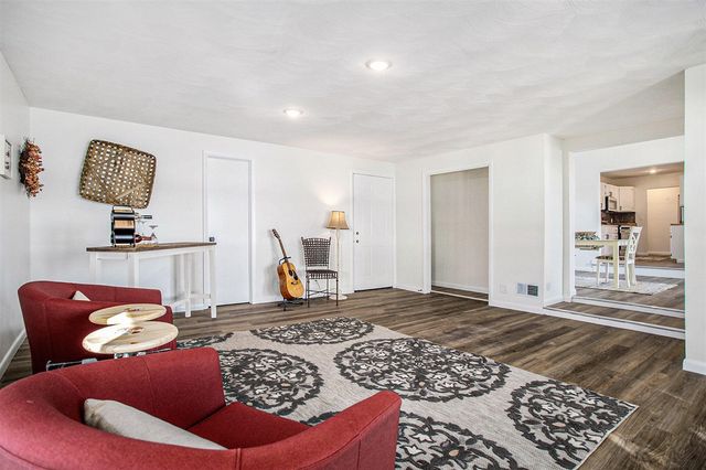 3411 W Shore Drive, Battle Creek, MI 49017