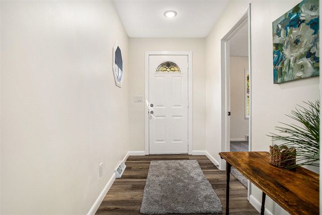 3411 W Shore Drive, Battle Creek, MI 49017