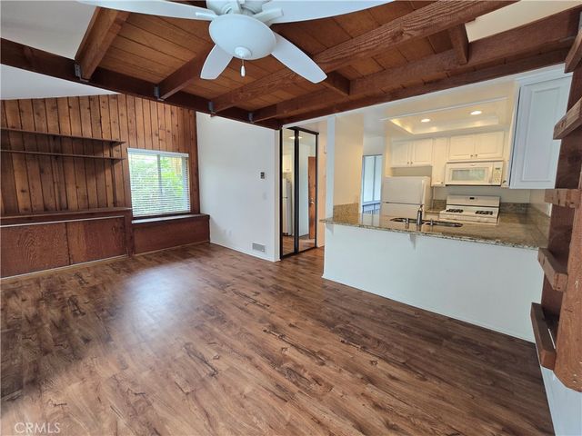 17082 Pacific Coast 205, Huntington Beach, CA 92649