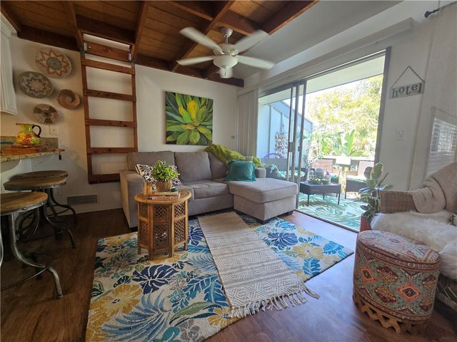17082 Pacific Coast 205, Huntington Beach, CA 92649