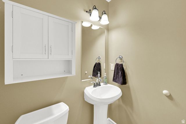 1348 W 3300 N, Pleasant View, UT 84414