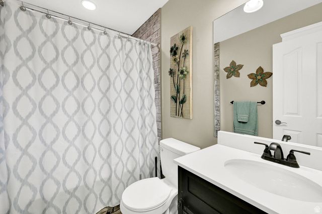 1348 W 3300 N, Pleasant View, UT 84414