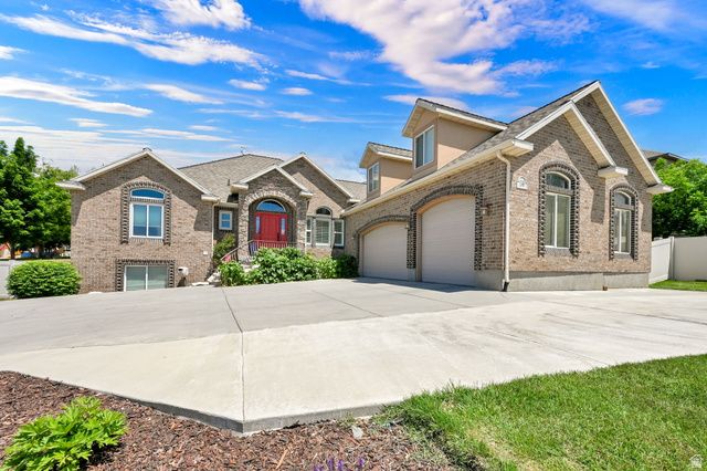 1348 W 3300 N, Pleasant View, UT 84414