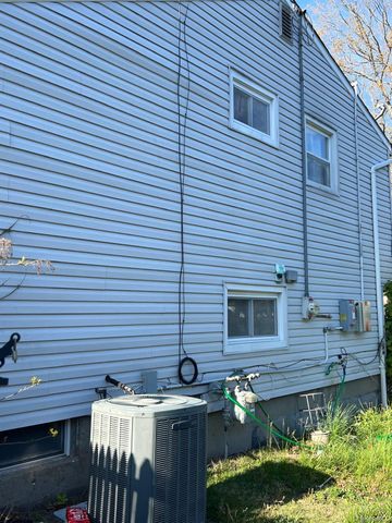 635 Jayne Boulevard, Port Jefferson, NY 11776