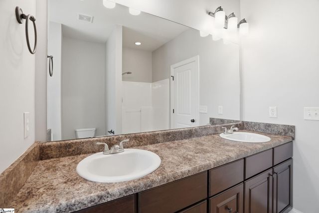 44 Crossland Way, Greer, SC 29651
