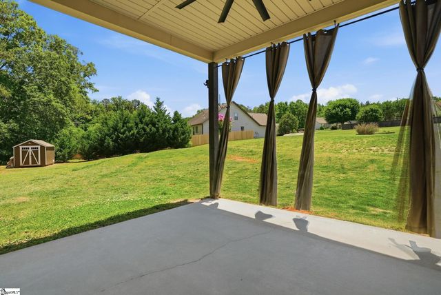 44 Crossland Way, Greer, SC 29651