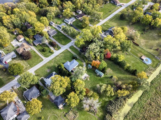 10710 Porter Street, Crown Point, IN 46307