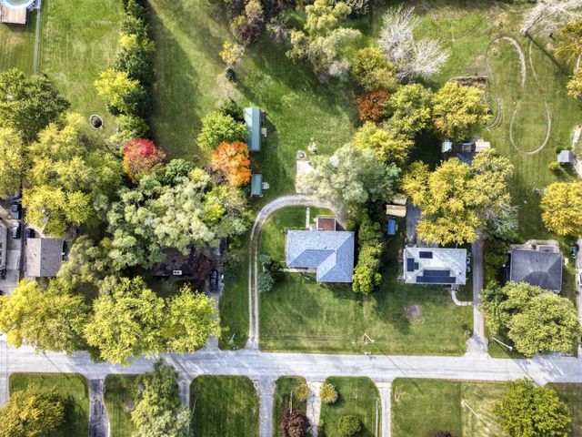 10710 Porter Street, Crown Point, IN 46307