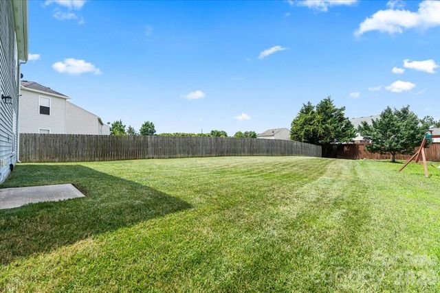 12932 Silvaire Farm Road, Charlotte, NC 28278