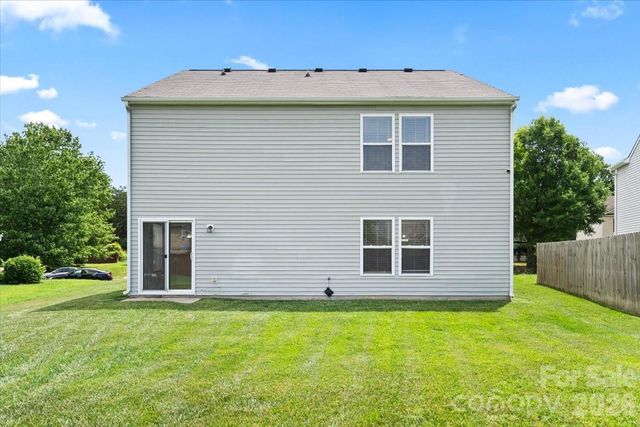 12932 Silvaire Farm Road, Charlotte, NC 28278