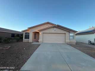 6936 W Sauceda Drive, Tucson, AZ 85743