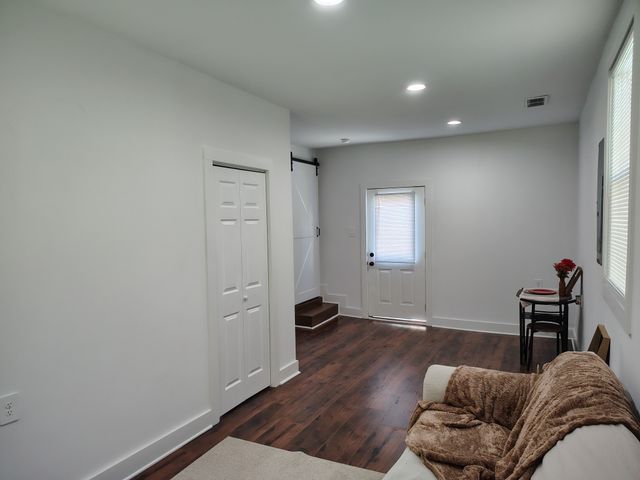 1467 Snell Blvd, Nashville, TN 37218