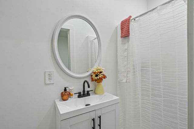 1467 Snell Blvd, Nashville, TN 37218