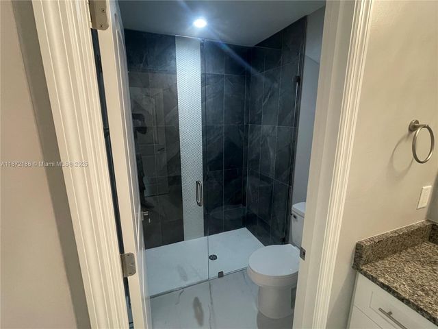 8050 Salem Circle, La Belle, FL 33935