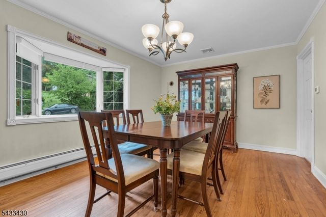30 Laurel Dr, Wayne Twp., NJ 07470