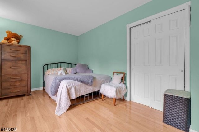 30 Laurel Dr, Wayne Twp., NJ 07470