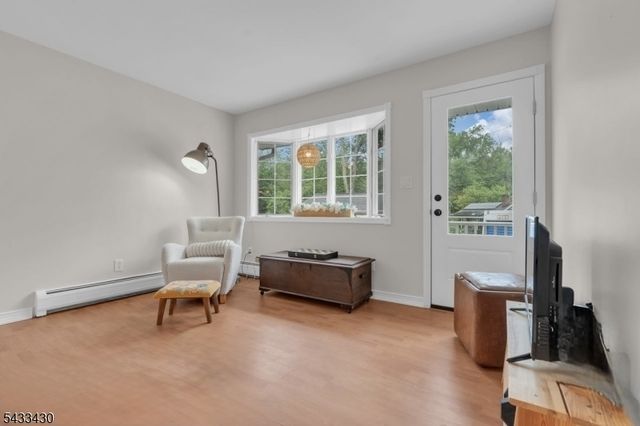 30 Laurel Dr, Wayne Twp., NJ 07470