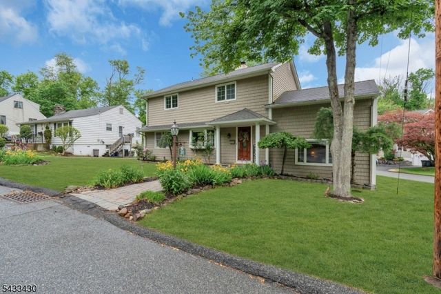 30 Laurel Dr, Wayne Twp., NJ 07470