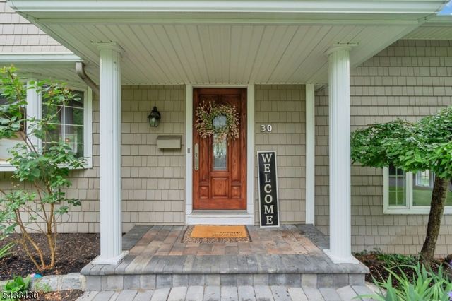 30 Laurel Dr, Wayne Twp., NJ 07470
