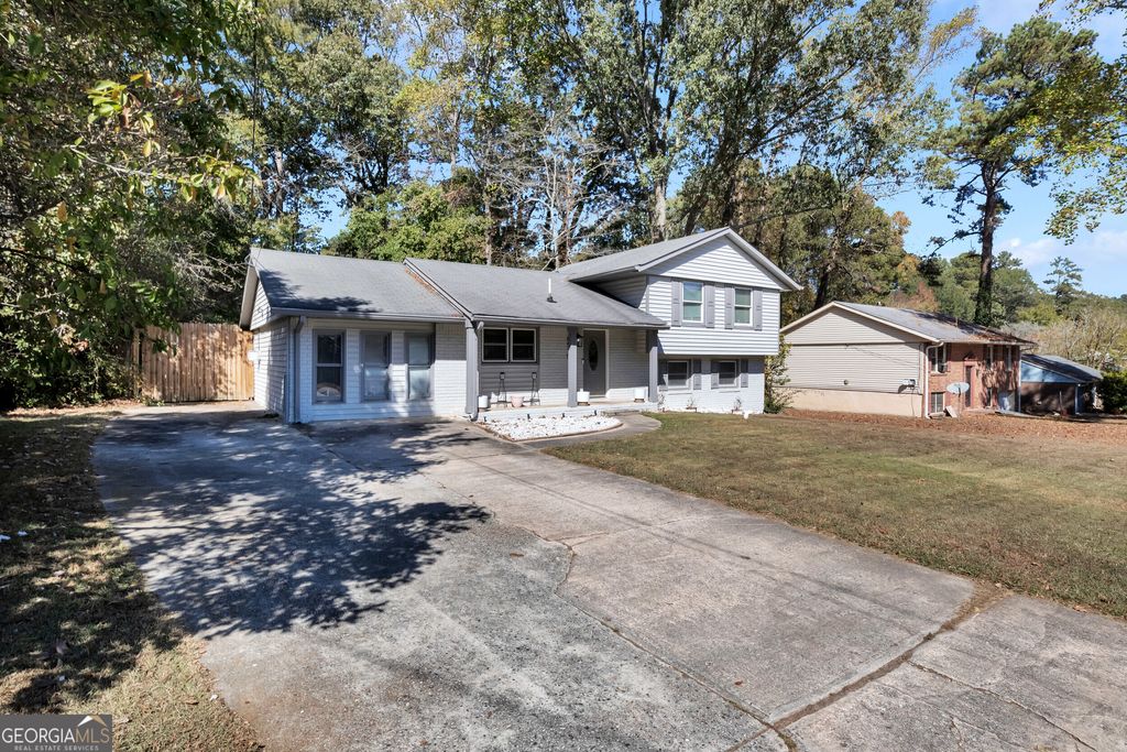 6575 Hidden Brook Trail, South Fulton, GA 30349