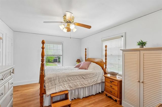 6045 N Waterbury Road, Des Moines, IA 50312