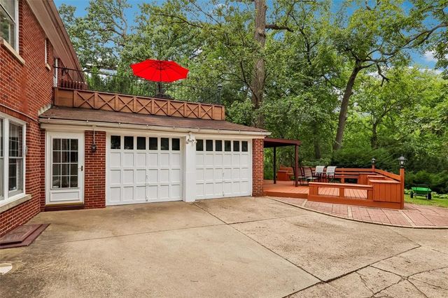 6045 N Waterbury Road, Des Moines, IA 50312