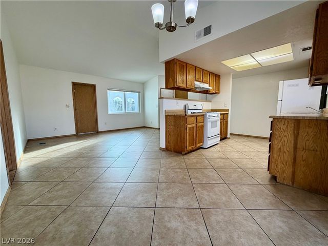 525 Close Avenue, Henderson, NV 89011