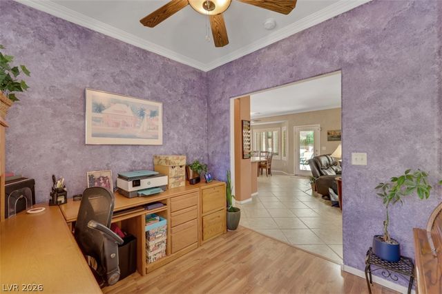 1616 Wellington Springs Avenue, Henderson, NV 89052