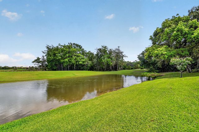 4634 Carlton Golf Drive, Lake Worth, FL 33449