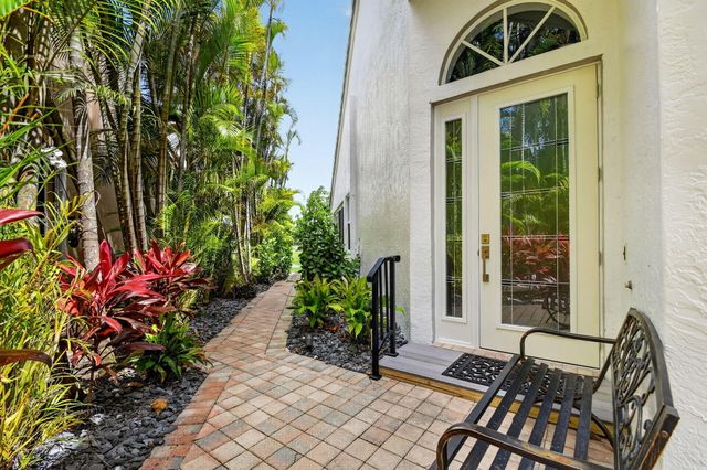 4634 Carlton Golf Drive, Lake Worth, FL 33449