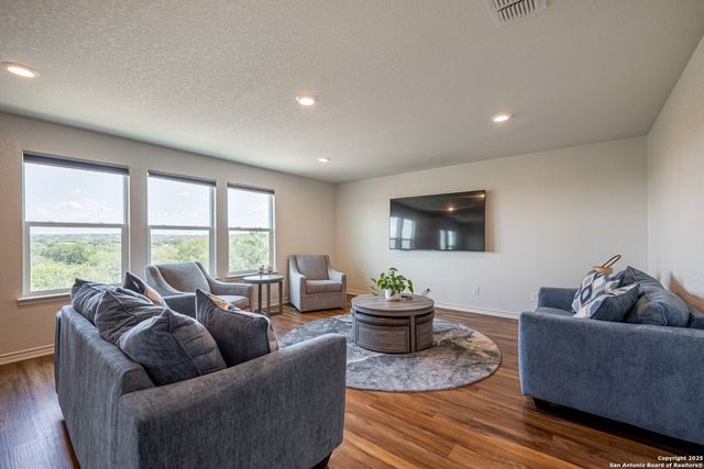 1303 Blue Jay, San Antonio, TX 78245