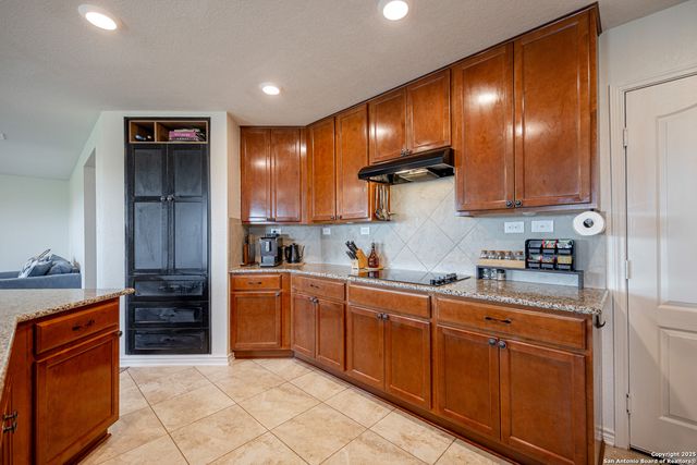 1303 Blue Jay, San Antonio, TX 78245